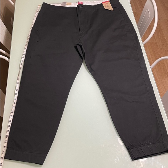 Levi's Men's Black Joggers - Picture 3 of 13